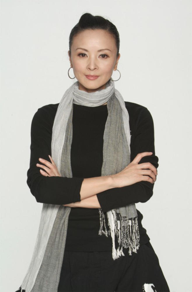 《宝莲灯》中小狐狸舒畅的姥姥,因发型被众嘲,如今56岁素颜仍不负东方