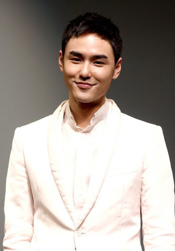 杨幂再次带红男主,看阮经天如何从男模到影帝