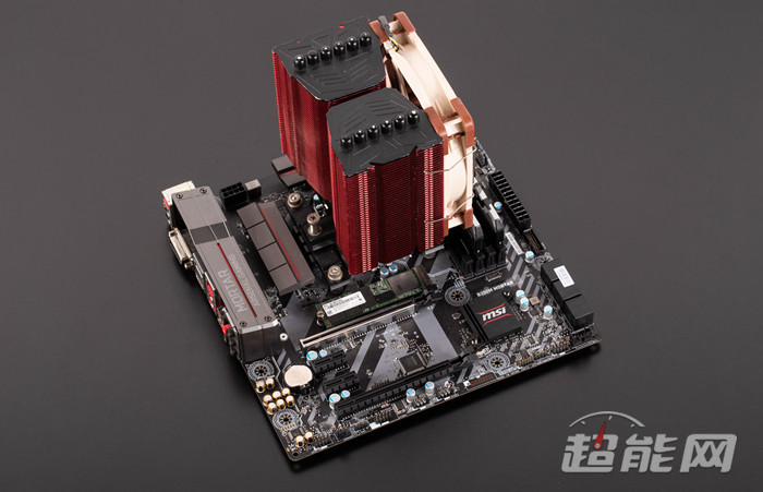 打游戏是选8代i5还是7代i7处理器?十二个游戏