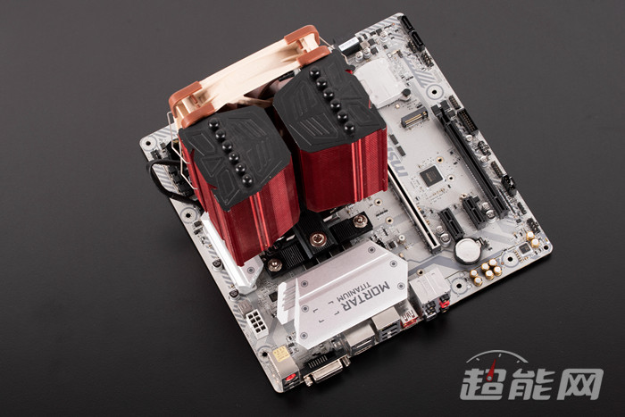 打游戏是选8代i5还是7代i7处理器?十二个游戏