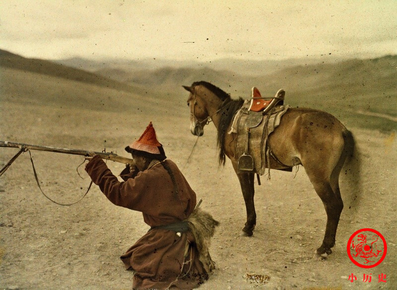 1913年蒙古彩色老照片 囚犯求生欲很强