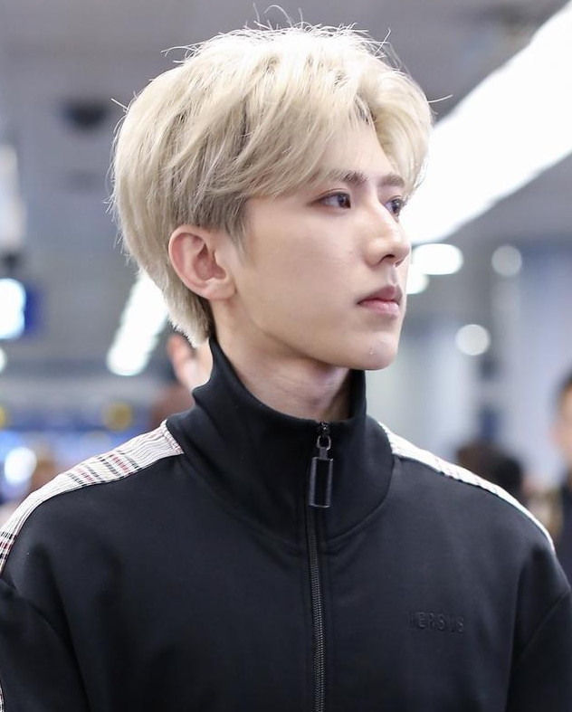 蔡徐坤演唱会改编巴比龙说是原版,王嘉尔粉丝