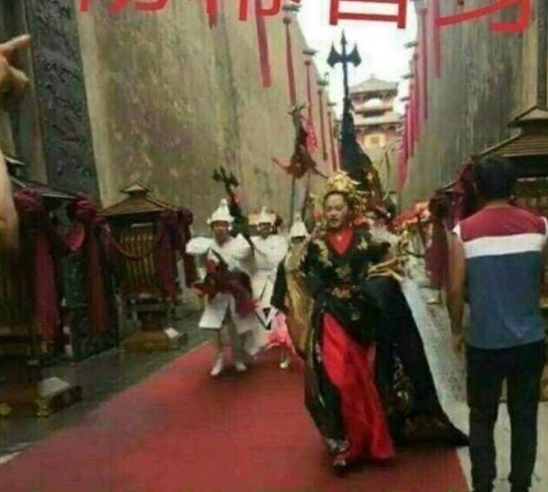 杨幂《扶摇》用替身穿帮,竟打上马赛克遮掩!