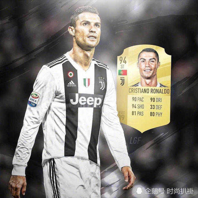 C罗被网友穿上尤文图斯球衣,3000万的球衣,