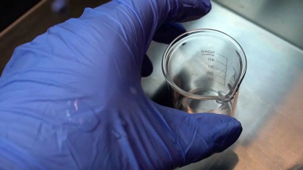 只要2滴二甲基汞,就可以让著名化学家的脑子在