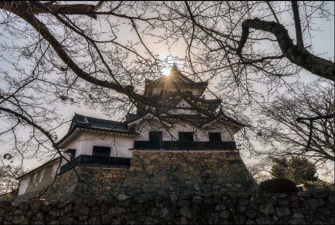 琵琶湖畔古老的滋贺县日本京都周边的国宝级古城 腾讯网