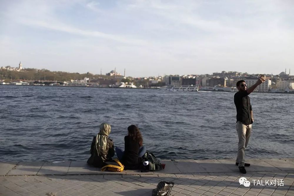 朱婷在土耳其大部分时间给了排球 社交圈主要