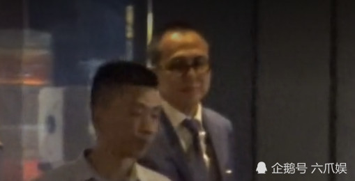 李泽楷被曝酒店夜会新女后,罕见向郭嘉文派定