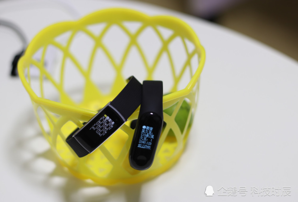 埃微蛋卷彩屏手环对比小米手环3,你喜欢哪一款