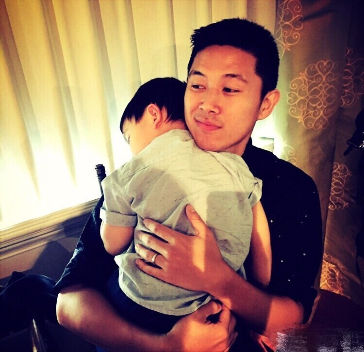 36岁欧阳靖与儿子拍真人秀,酬劳够开一个唱片公司