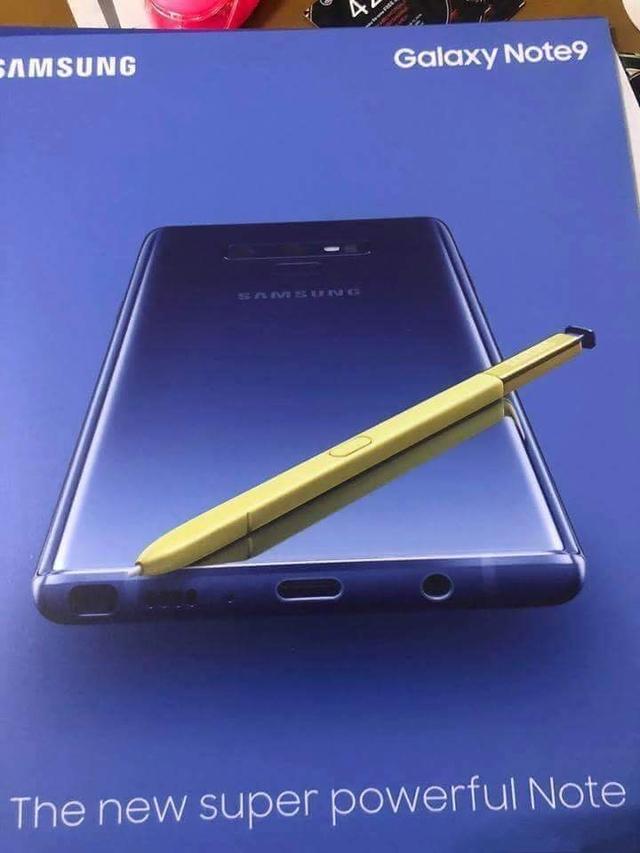 三星Note9官方海报曝光!蓝色机身配黄色S Pe