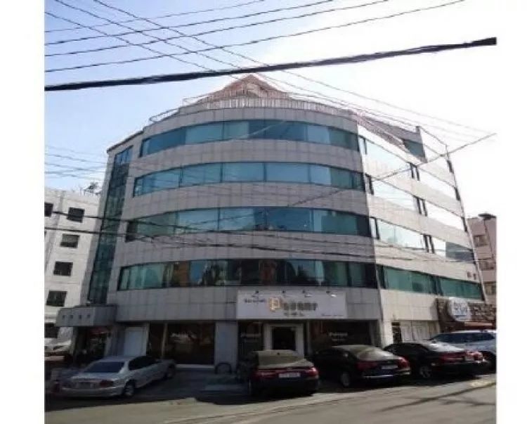 五辆豪车、3000万豪宅,金在中家里竟然还有匹