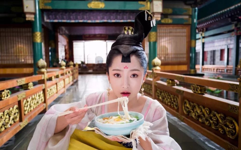 5分钟看完《萌妃驾到》,金晨汪东城上演史上最