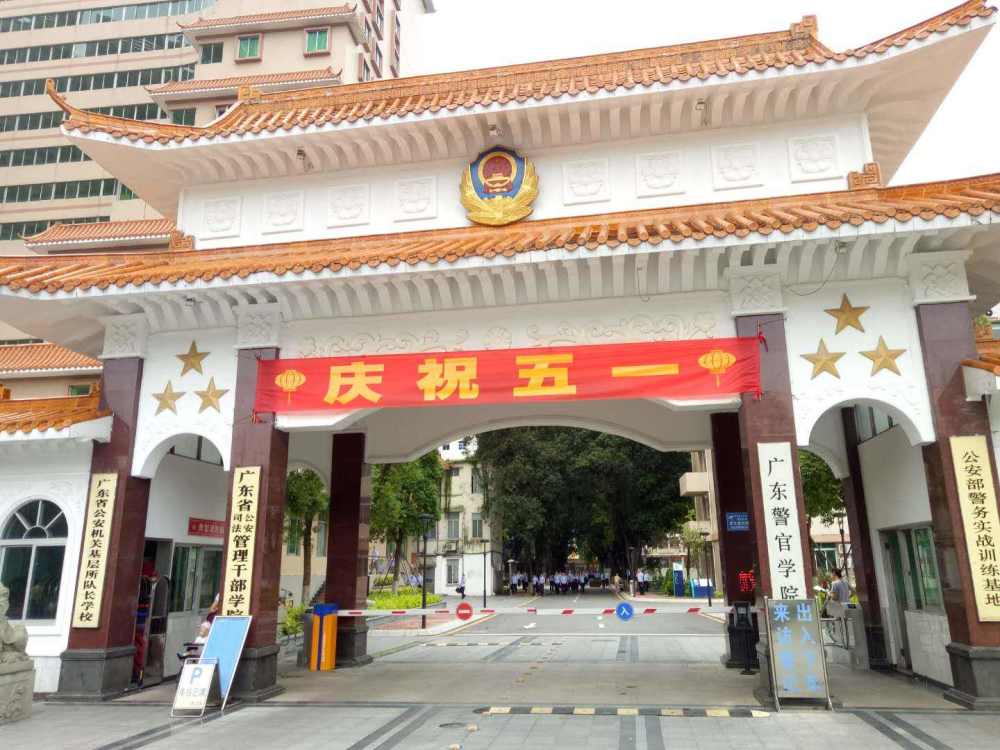 我国这3所二本大学,实力赶上211,毕业工作不用