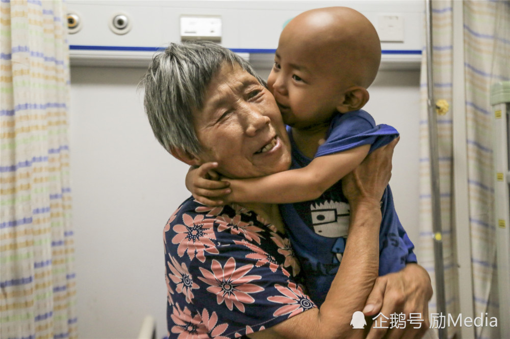 男子被骗婚3次后娶精神病妻子 不孕求医终得子