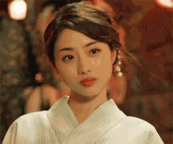 秦岚|过分美丽的秦岚，再一次用眼技征服了我！