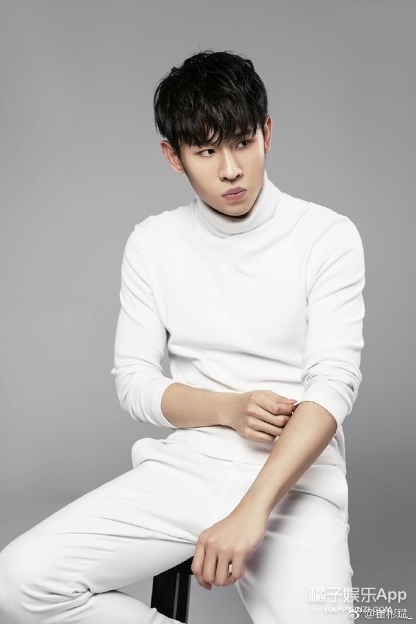 还记得《女生日记》的吴缅吗?他现在长这样