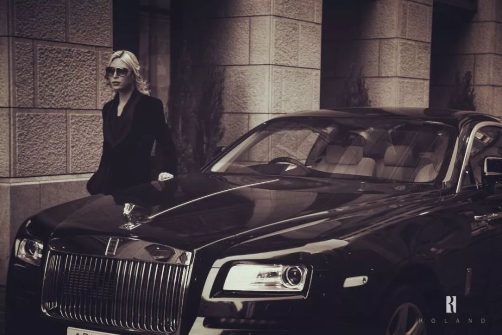 年赚3亿的日本第一牛郎竟是整容boy,明星贵妇