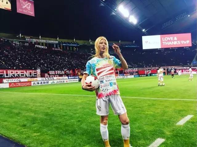 年赚3亿的日本第一牛郎竟是整容boy,明星贵妇