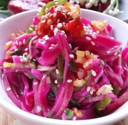 火龙果的皮居然可以食用 女人常吃火龙果有好