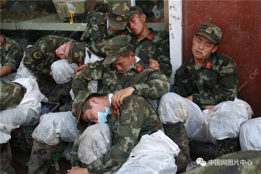 我是一个兵:看完这些照片你会想参军入伍吗?