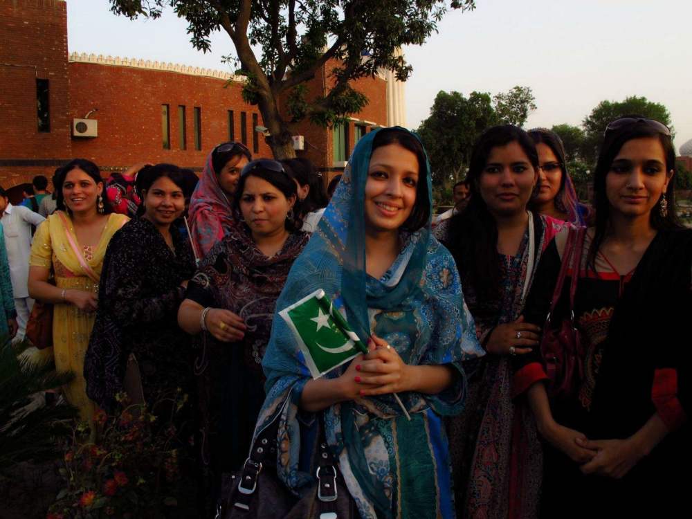 巴基斯坦女孩第一次来中国,因为这些原因,她们