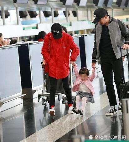 刘恺威妹妹照片曝光,小糯米长得太像姑姑了