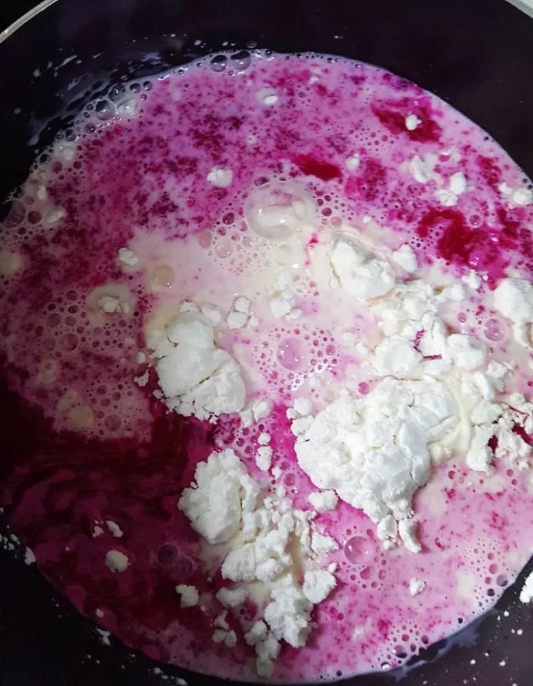 熙沫给宝宝的爱心小甜点:火龙果椰蓉小方糕 | 妈