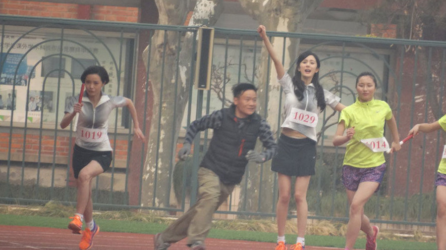 同样是怀孕拍戏,刘涛吊威亚惹人疼,而她却掺遭