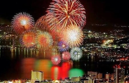 盘点2018日本十大人气花火大会,和喜欢的人一