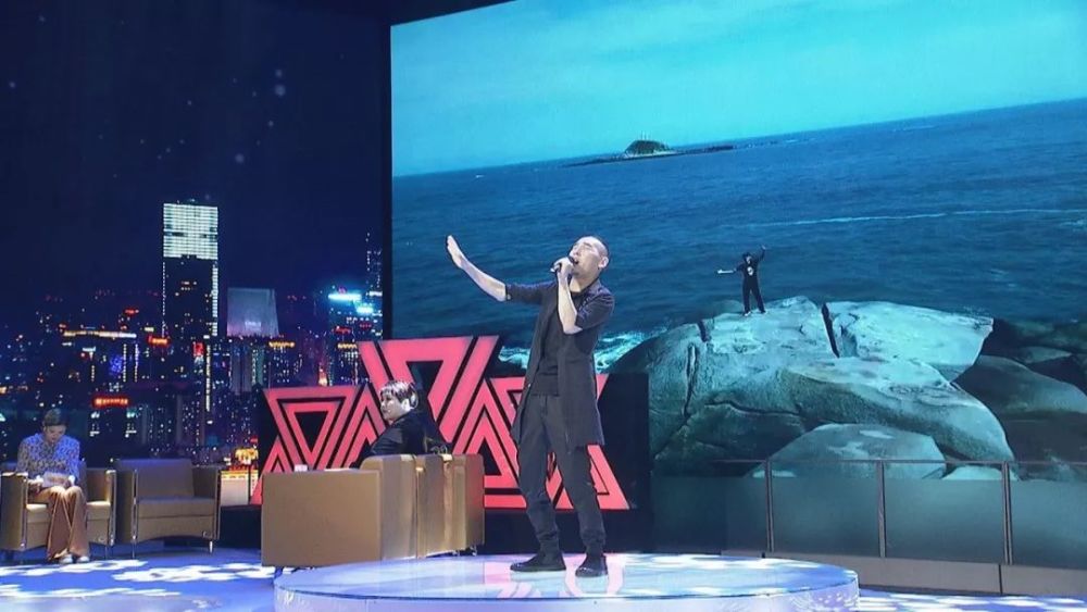 歌手陆飞身患疾病险些失声