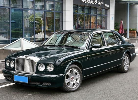 集团老总550多万购入宾利雅致Arnage RL,