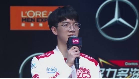 日本媒体报道LGD平野绫,年收入4000万