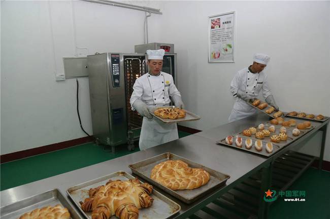 五个项目四项第一,中国炊事班最后名次是…