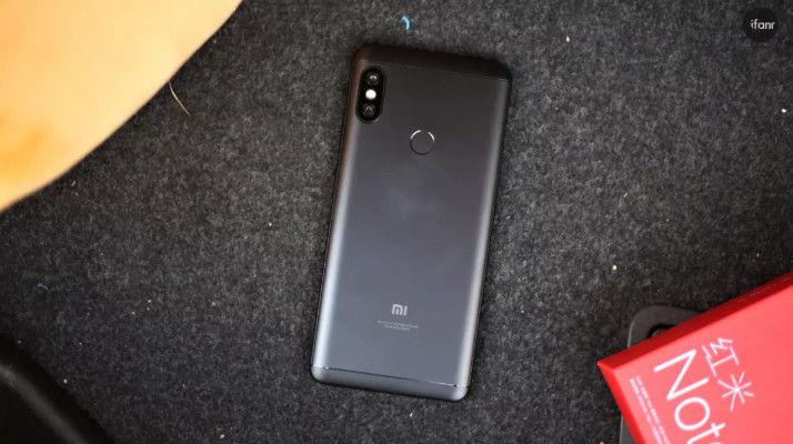 八月降价风波来袭 华为红米拉开价格战坚果R3