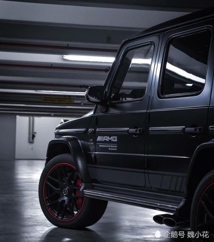 实车拍摄:全新"奔驰g63 amg",氛围灯亮起后,霸气刚刚开始!