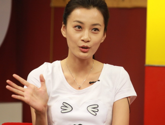 李小璐在剧中扮演杨晓芸,就如李小璐自己所说的一样,自己葬送了自己的