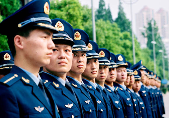 报考军校的5大要求,除了近视考生不能报考外,