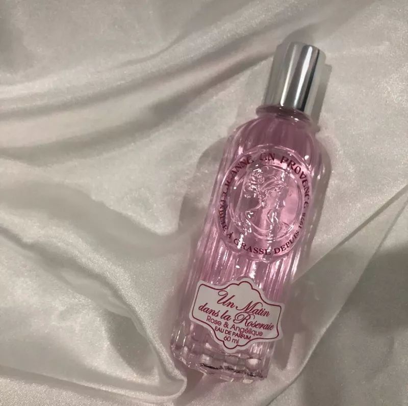 为什么会有这么好闻的平价香水!啊,是心动的感