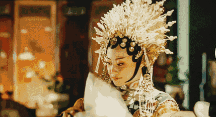 谭卓|败给周冬雨，她仍是我眼里的年度最佳