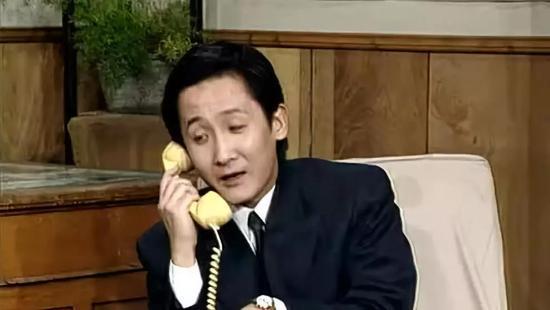 最后,到了1993年,海南岛的房价泡沫已经破灭,但贾志新还是疯狂地冲了