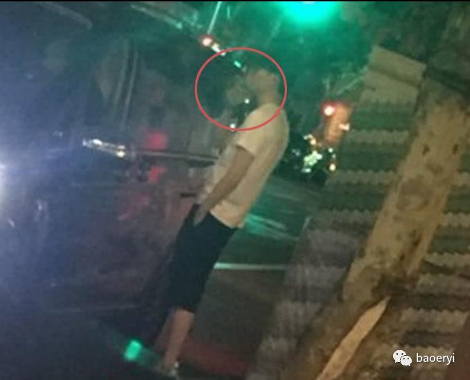 闺蜜组团庆祝赵丽颖31岁生日:愿你身边有他,心