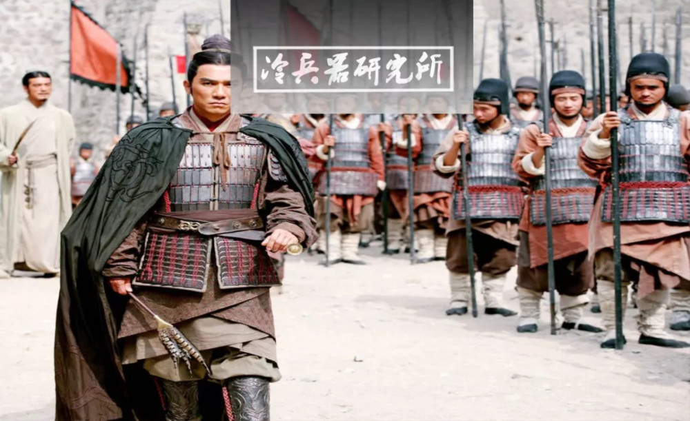 身穿棉甲(黄色)的明代士兵