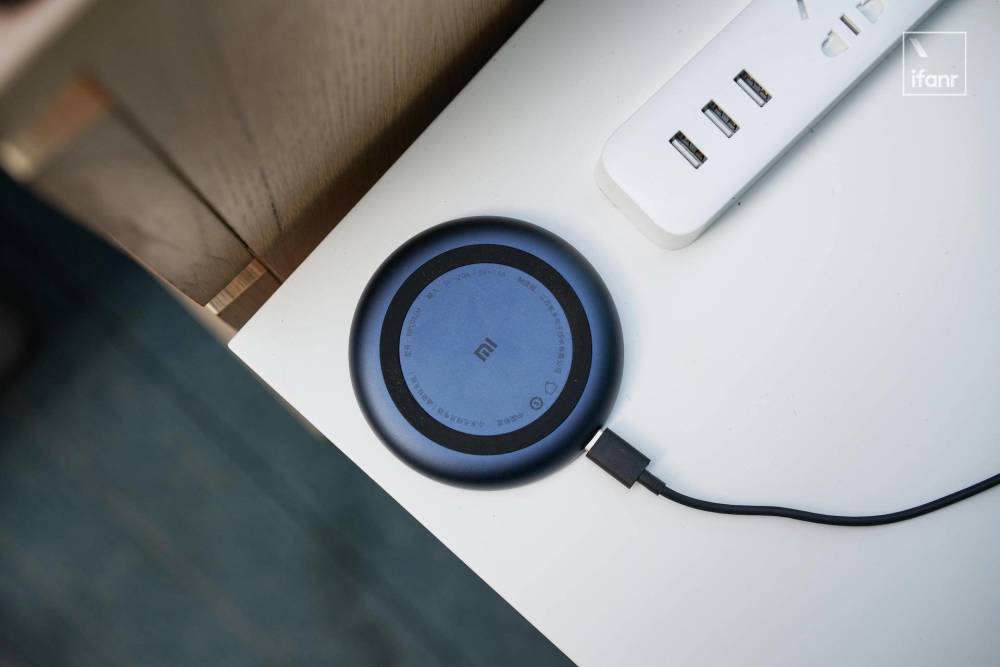 体验售价 69 元的小米无线充电板:它会是你的入门新选吗?