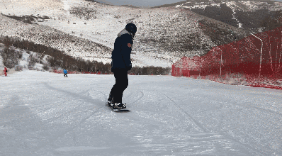 单板滑雪|石景山的“水晶鞋”！它会满足你对单板滑雪的所有幻想吗？
