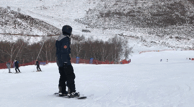 单板滑雪|石景山的“水晶鞋”！它会满足你对单板滑雪的所有幻想吗？