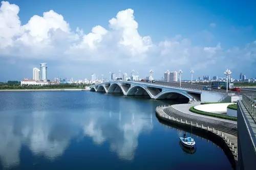 2017年日照经济总量_日照经济开发区规划图(2)