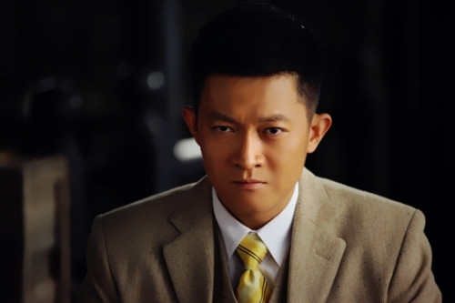 郭靖宇亲弟弟接戏靠哥哥给,拍戏要带上老婆且收入上交,好男人!