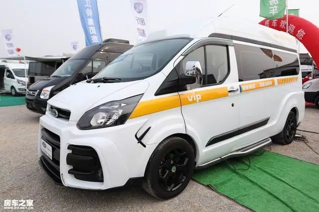 易商易旅,福特新全顺逸途商务车