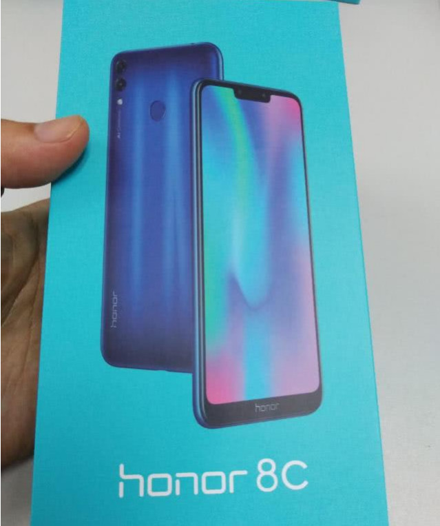 荣耀8X 畅玩8C 一个外形用到底傻傻分不清楚